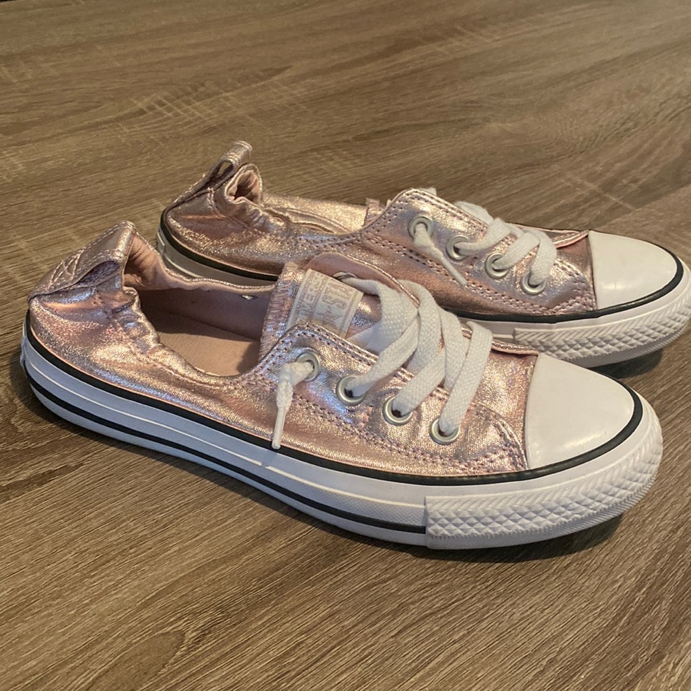 Converse Metallic Low Top Sneaks